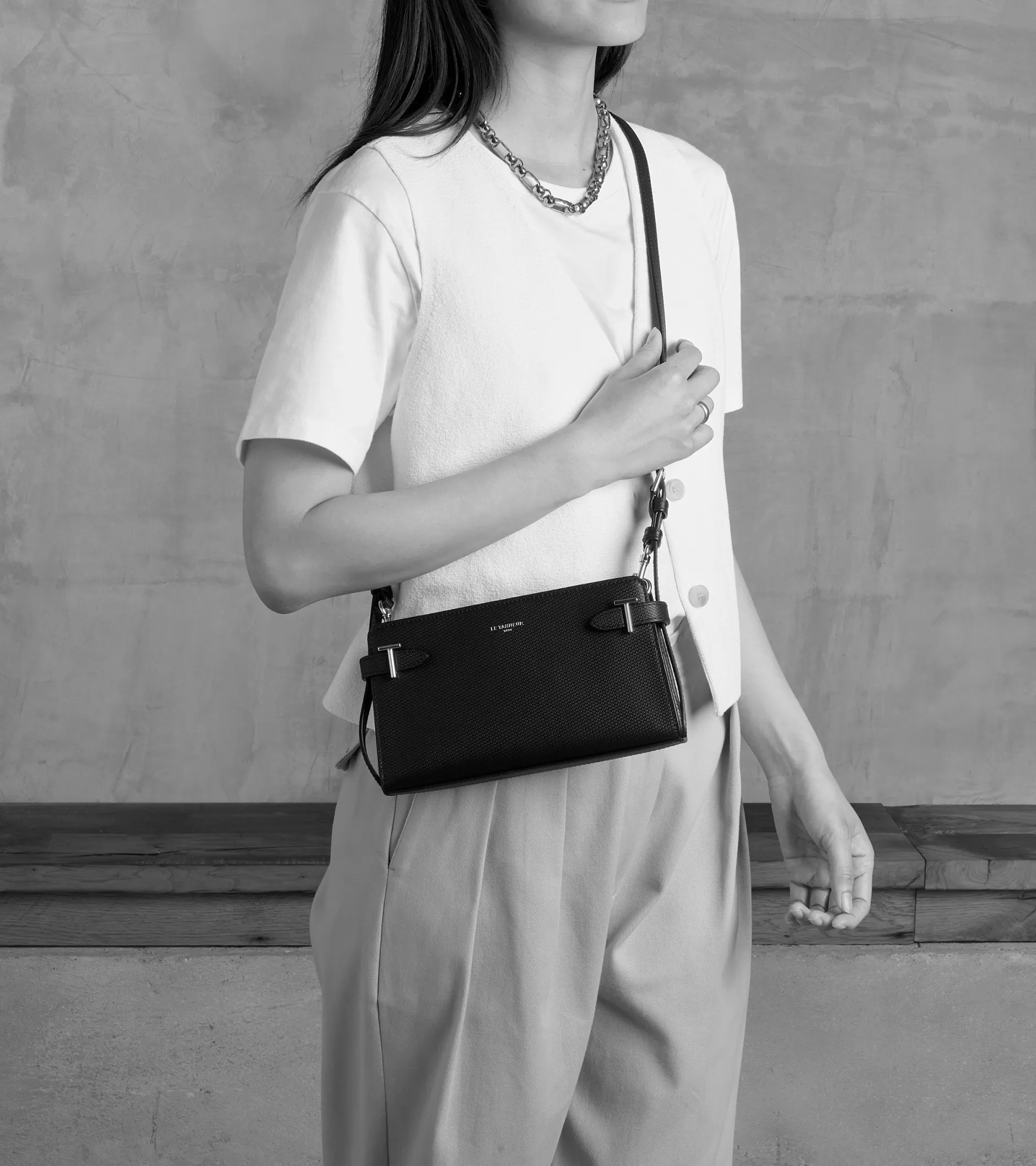 Femme Le Tanneur Petit sac à bandoulière Emilie en cuir signature T - BLEU ARGILE