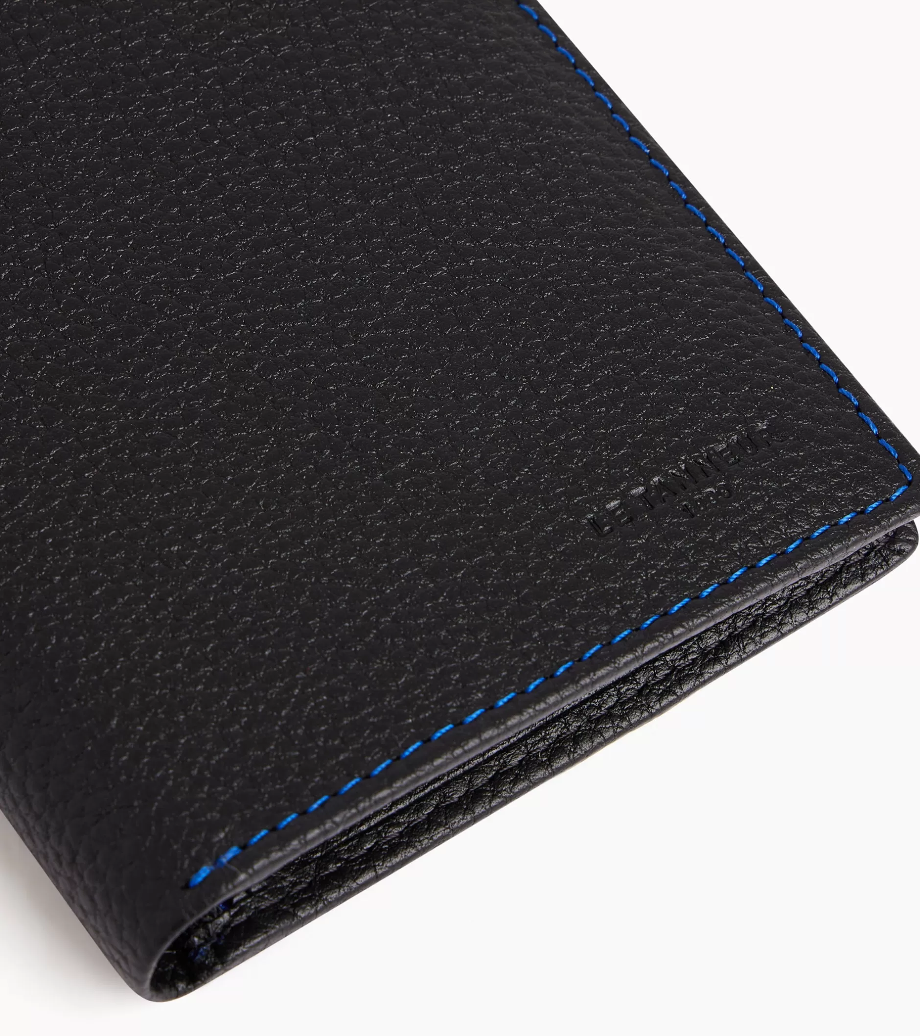 Homme Le Tanneur Portefeuille moyen modèle vertical zippé 2 volets Charles en cuir grainé - Black Le Bleu