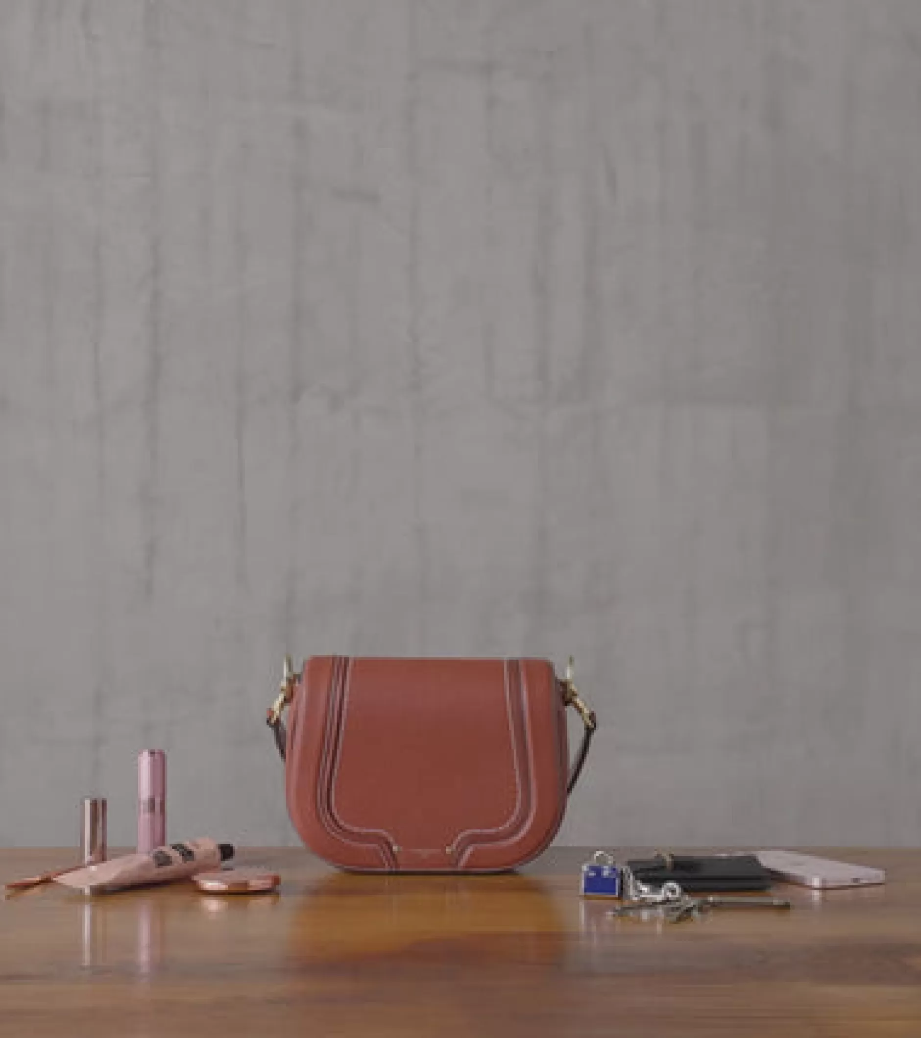 Femme Le Tanneur Sac bandoulière moyen modèle Ella en cuir grainé - BLEU ARGILE